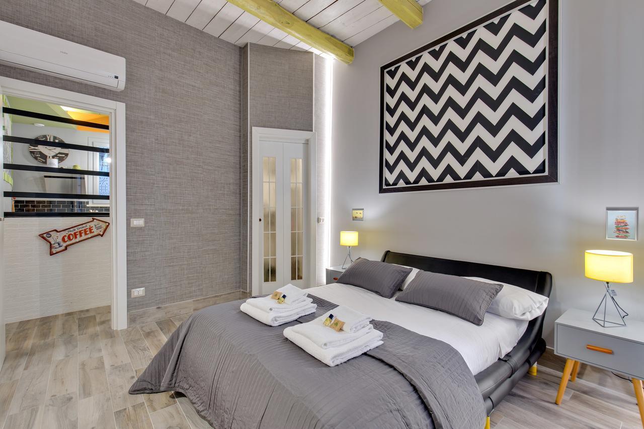 Rome As You Feel - Design Apartment At Colosseum Dış mekan fotoğraf